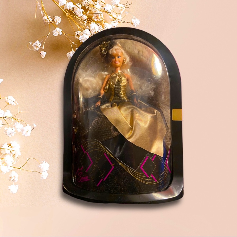 New Vintage Totsy Doll With Reusable Dome